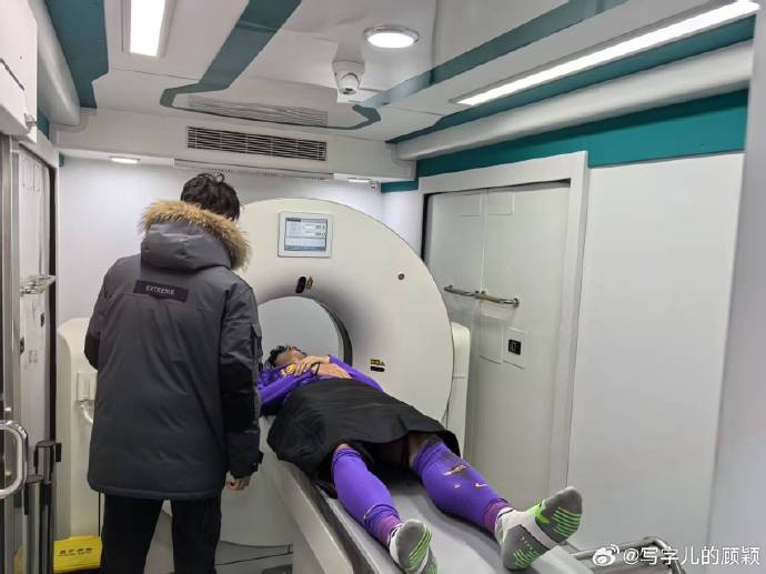  記者：謝維軍初步檢查無大礙，后續(xù)兩天還要注意觀察