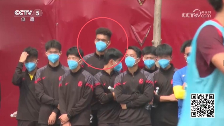  無緣U17國足名單，張洪福隨恒大足校觀摩國少隊訓練