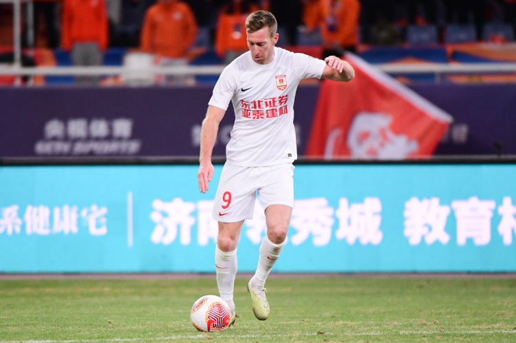  熱身賽：長春亞泰2-1青島海牛 貝里奇、奧莫伊胡安弗破門???