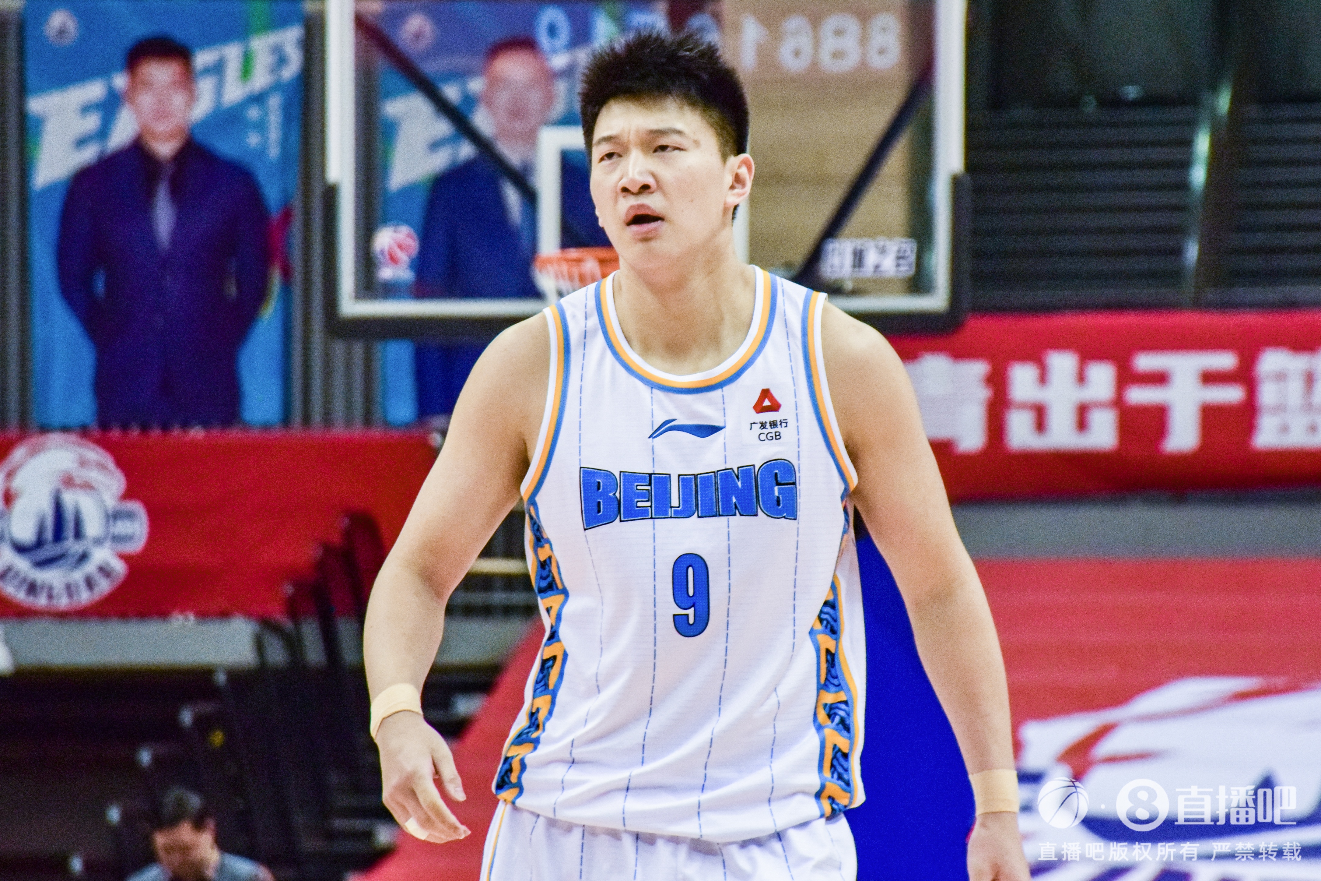  打得可以！雷蒙8中3拿10分2板1助1斷&次節(jié)單節(jié)8分 正負值+19