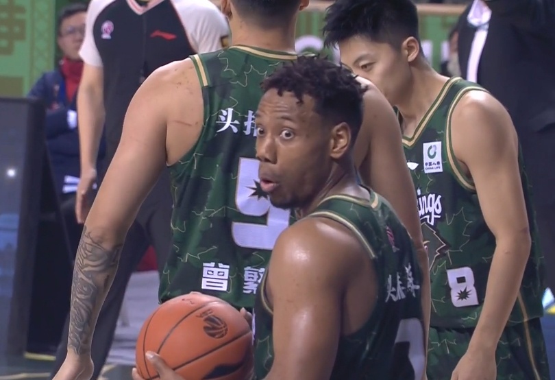  外線很準(zhǔn)！祝銘震6記三分拿下22分6籃板
