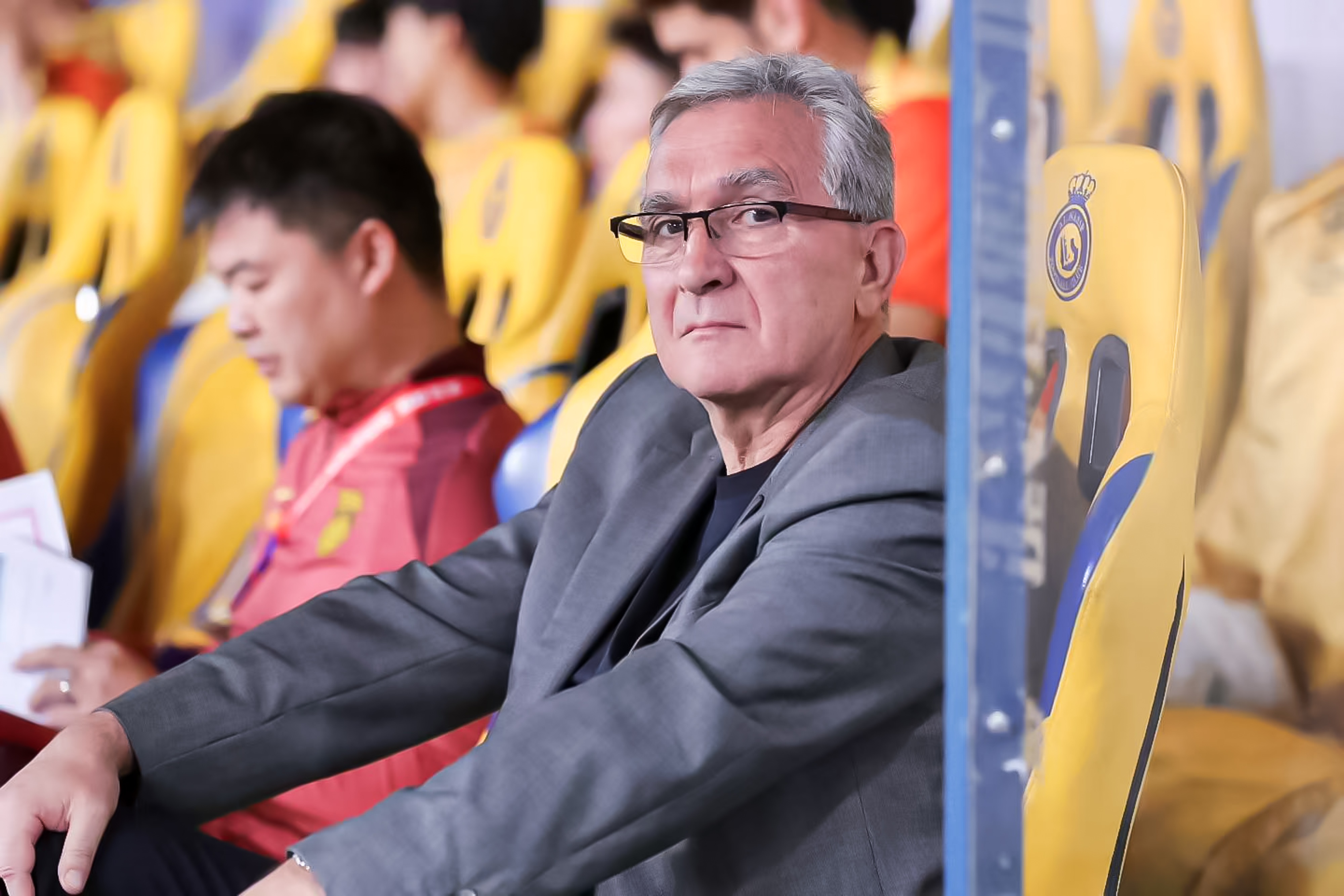  媒體人：長期集訓伊萬練了什么？進攻戰(zhàn)術(shù)只有高準翼大腳找張玉寧